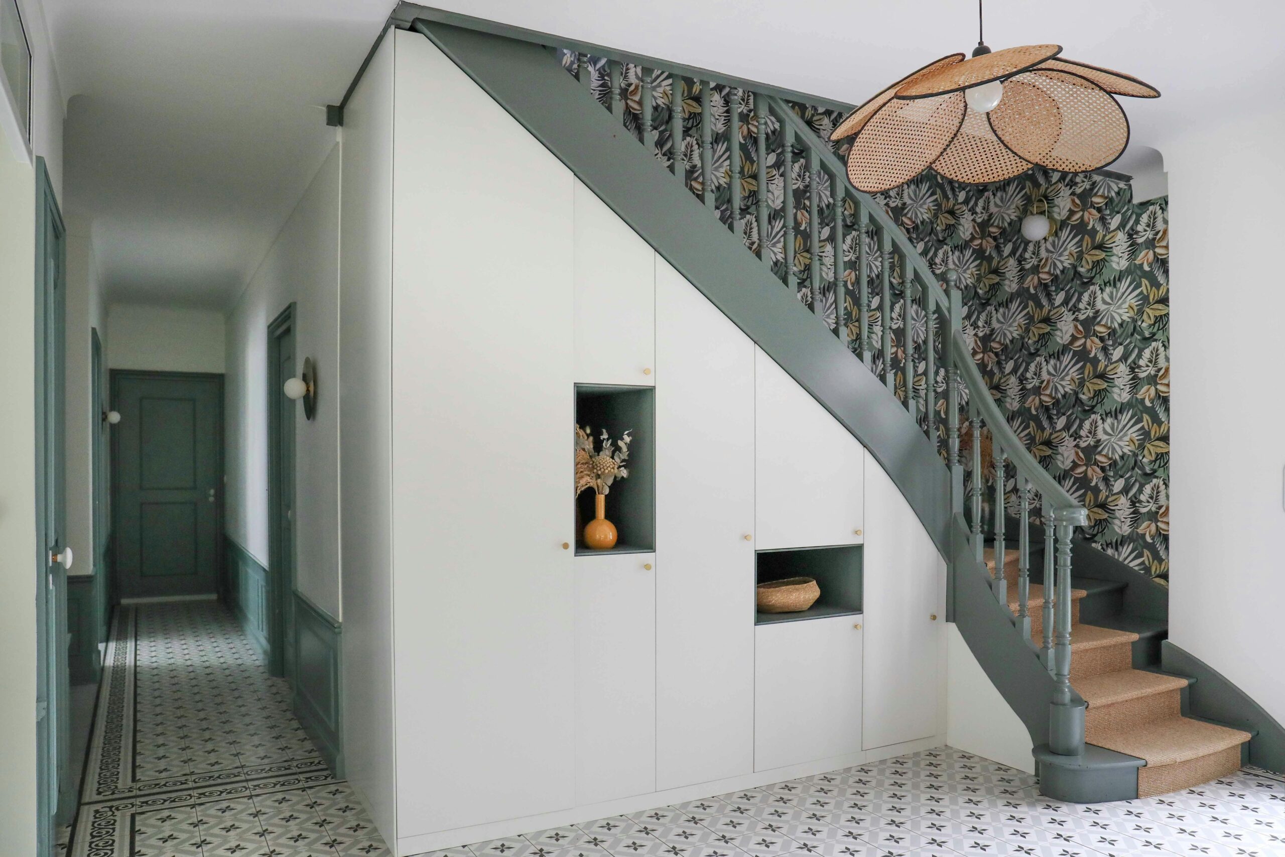 d&eacute;couvrez nos conseils et astuces pratiques pour optimiser l&rsquo;espace int&eacute;rieur de votre maison. gagnez en rangement, am&eacute;liorez la circulation et cr&eacute;ez un int&eacute;rieur fonctionnel et agr&eacute;able &agrave; vivre.